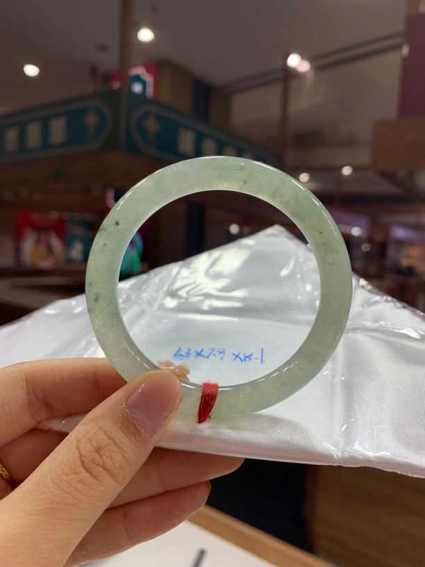 天然缅甸翡翠手镯