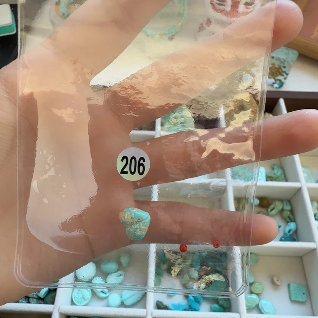 未镶嵌南红玛瑙珠宝奇石