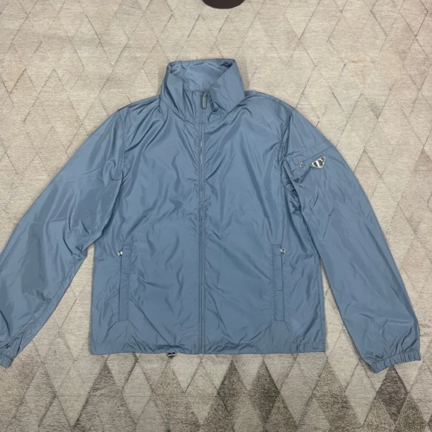 全新未使用 Prada/普拉达 男款经典三角标夹克外套