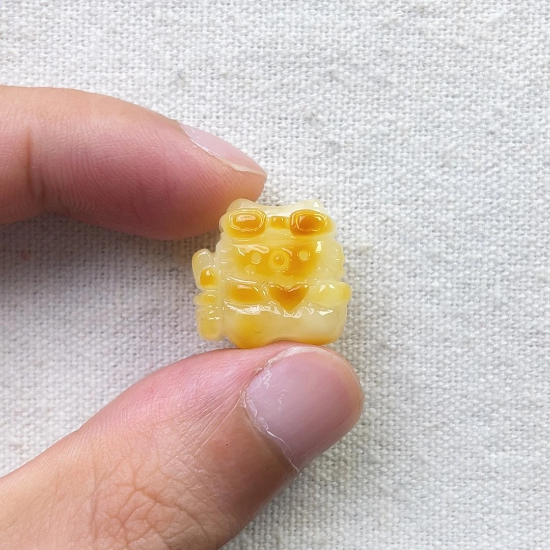 琥珀未镶嵌珠宝奇石小猫