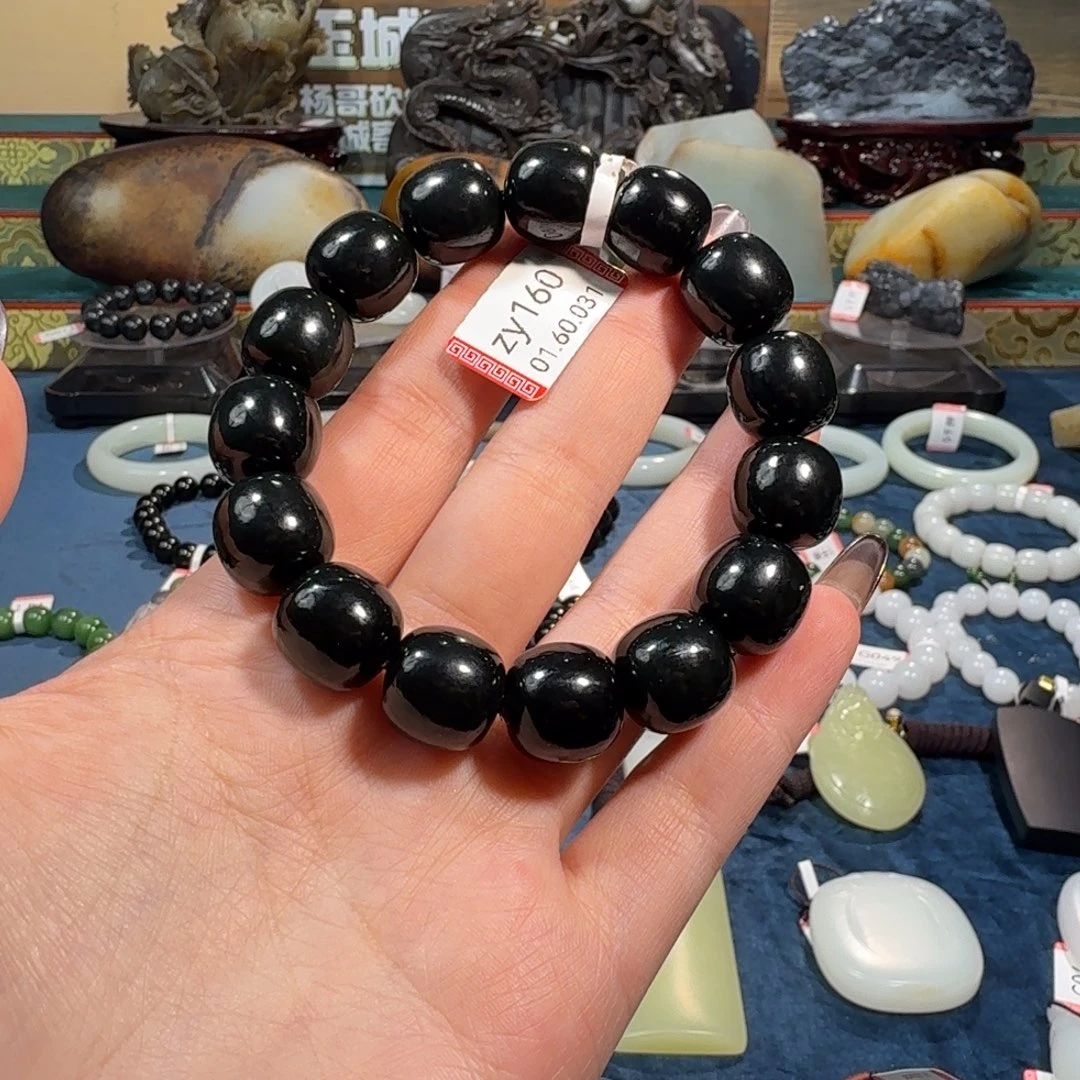 和田玉未镶嵌手串