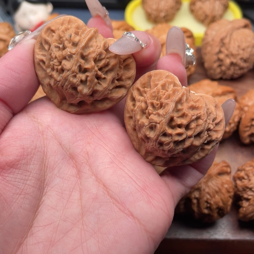 文玩核桃把件（****）全品桃心宫灯41