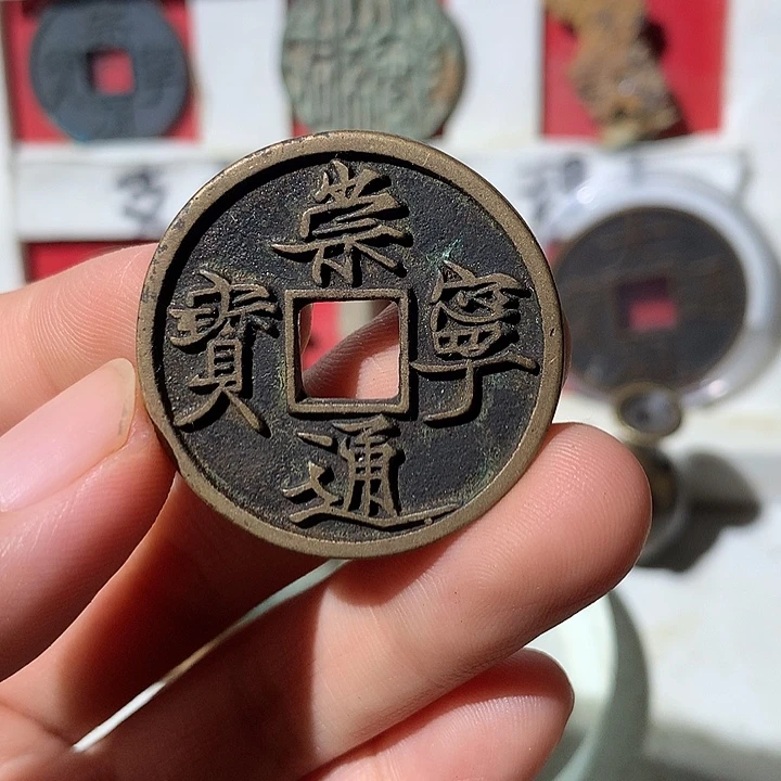 平***贵现代 现代工艺品 铜