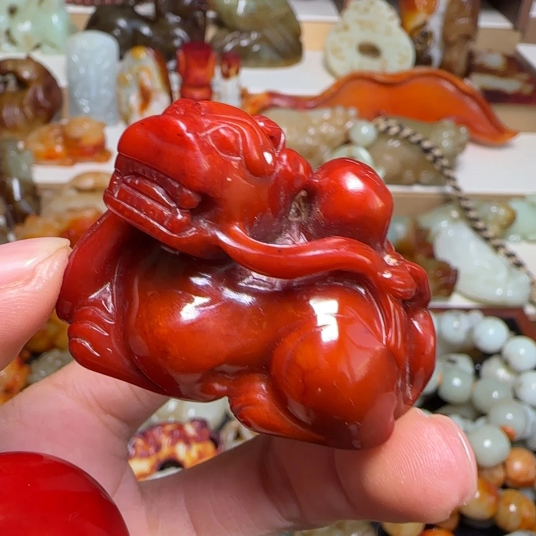 皇***勒和田玉未镶嵌颈饰