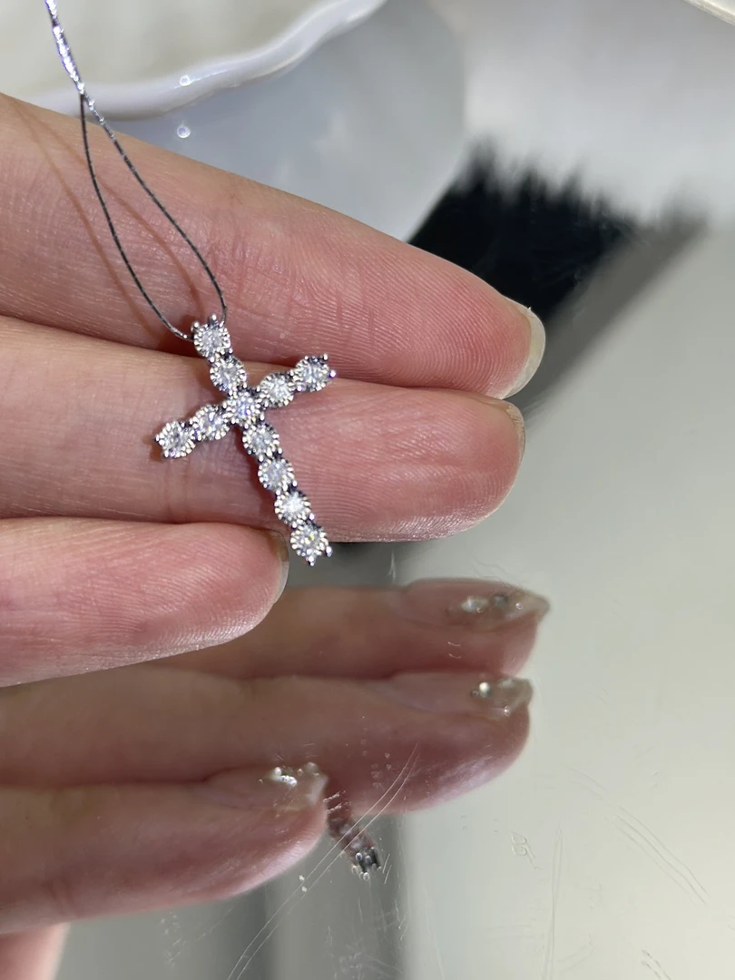 【千盟珠宝】18k 30分十字架（不含链）ZSDZ001365