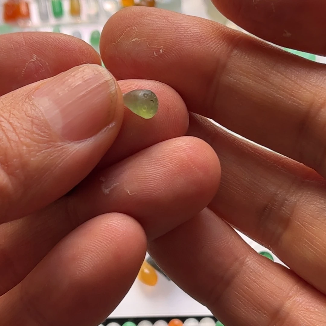 定制翡翠未镶嵌莲蓬