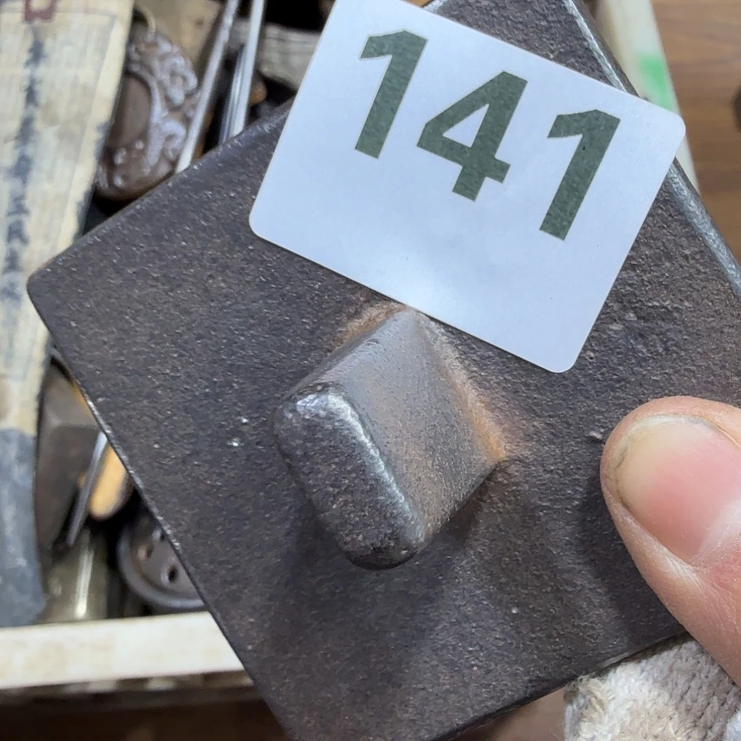 信***变一物一图，工艺品。