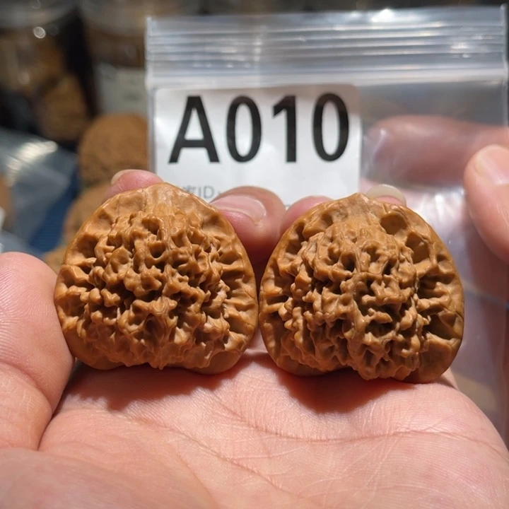 吊坠文玩核桃秦闷38全品