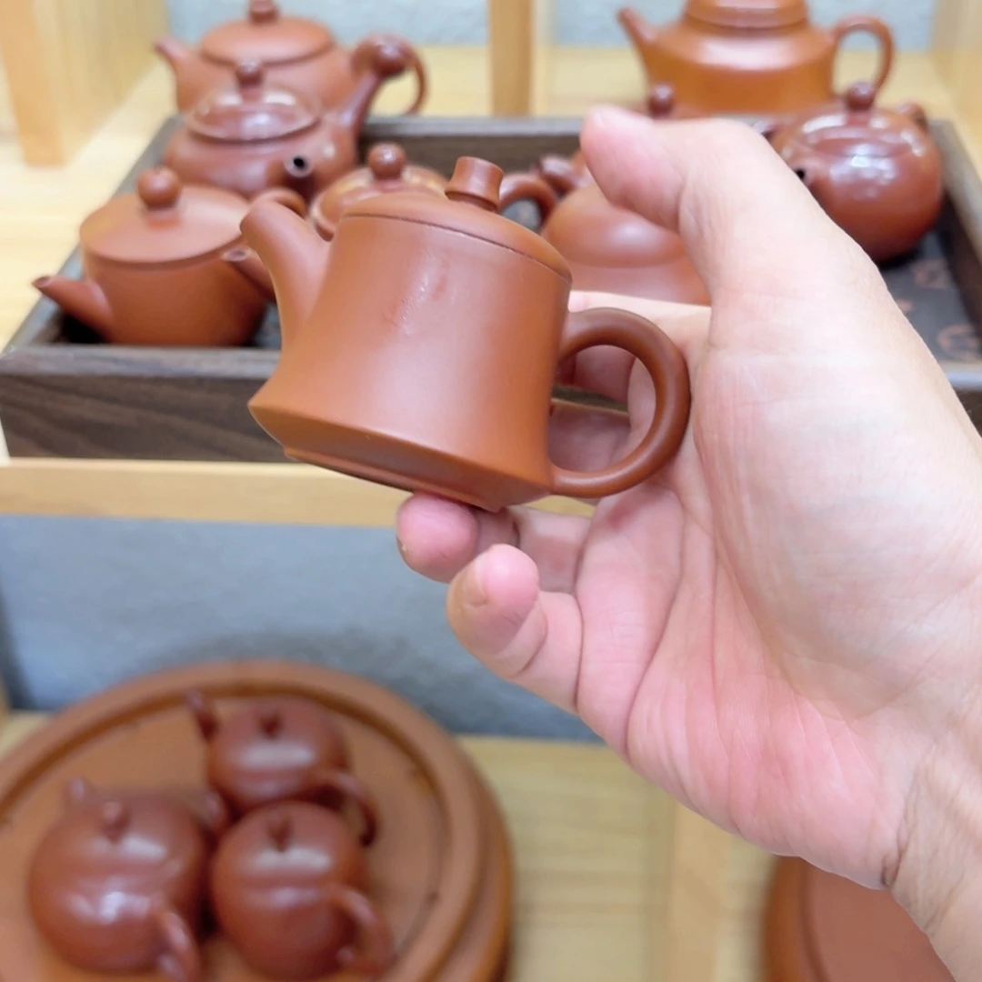 鑫***。茶壶紫砂小金钟……