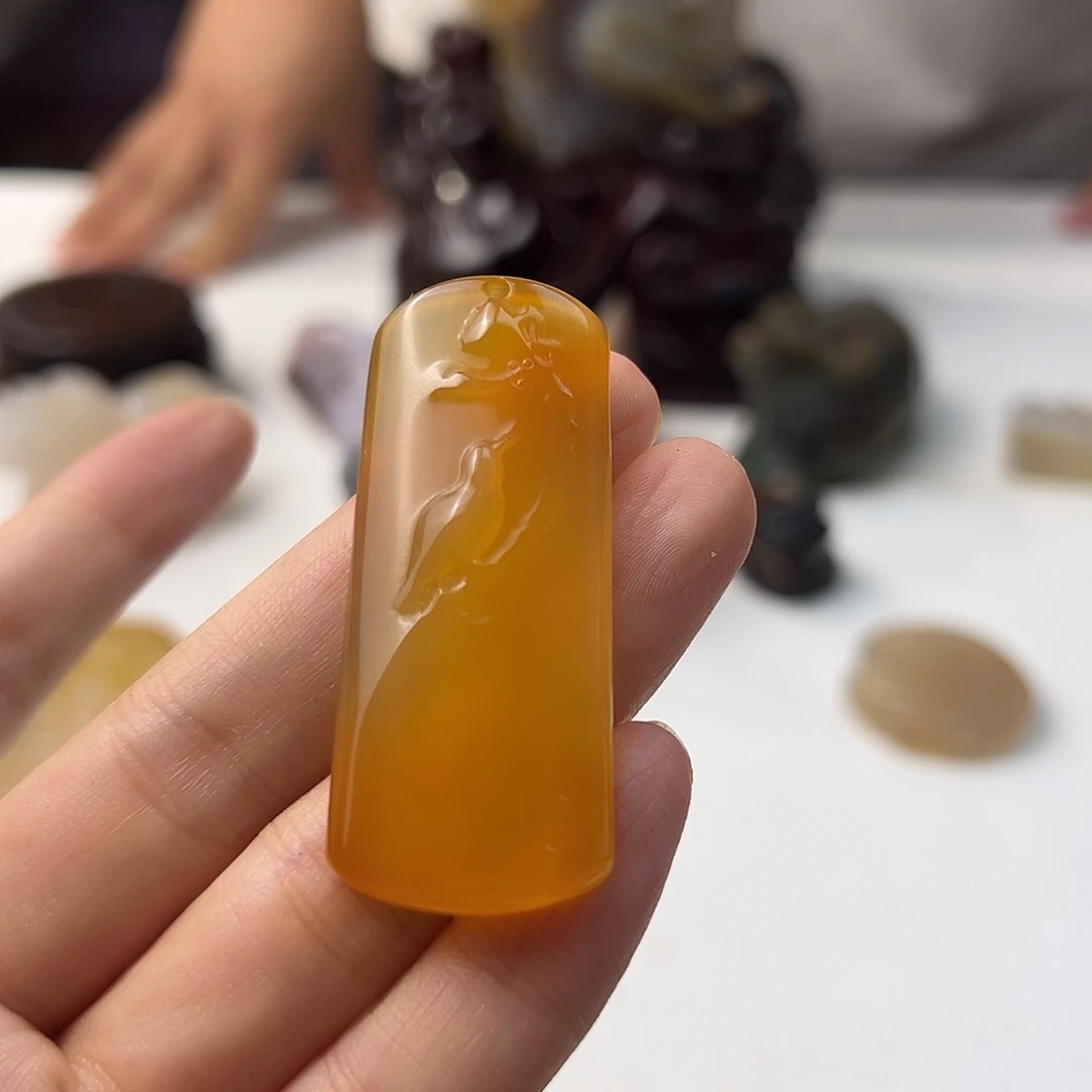 未镶嵌颈饰玛瑙/玉髓