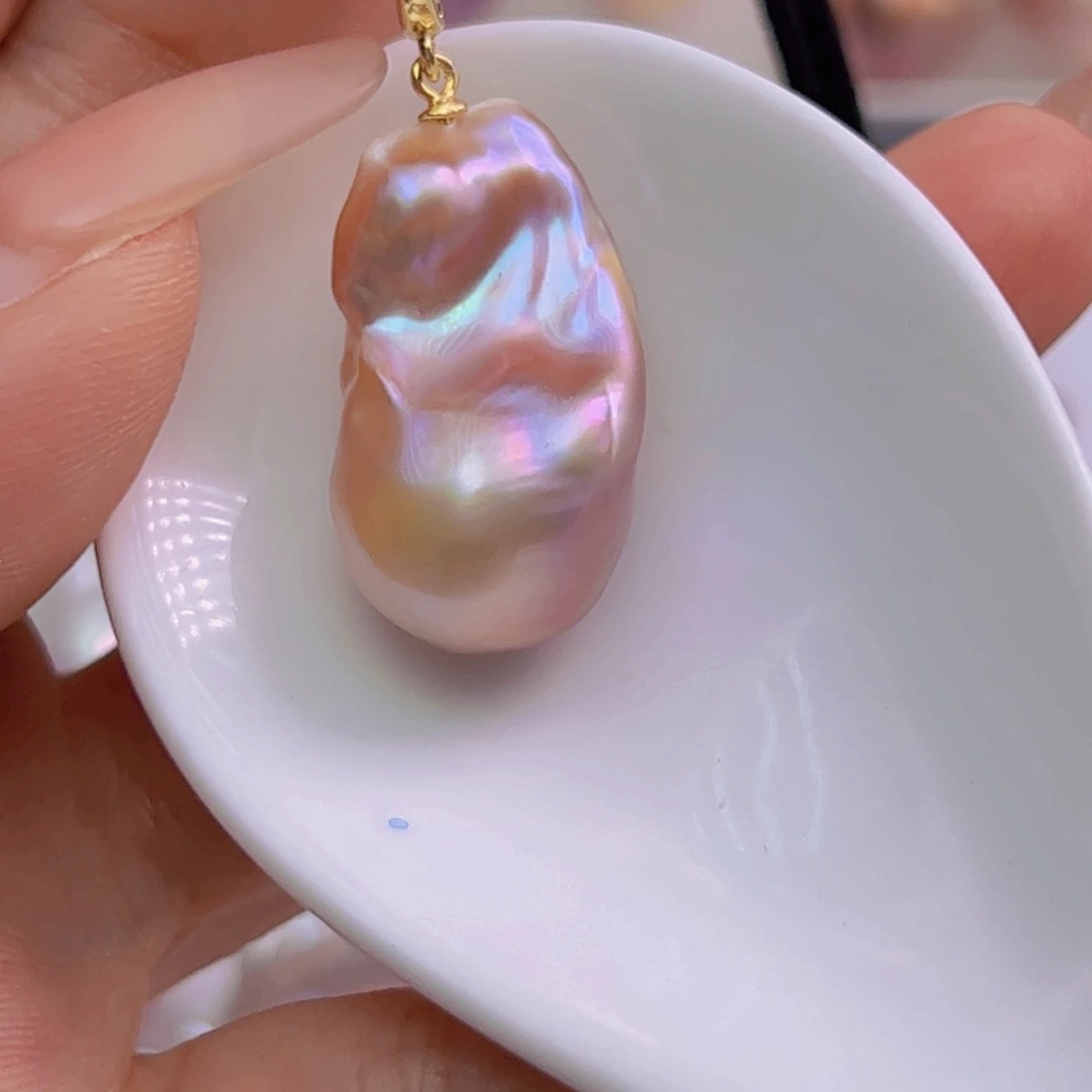 淡水珍珠吊坠(赠链)未镶嵌