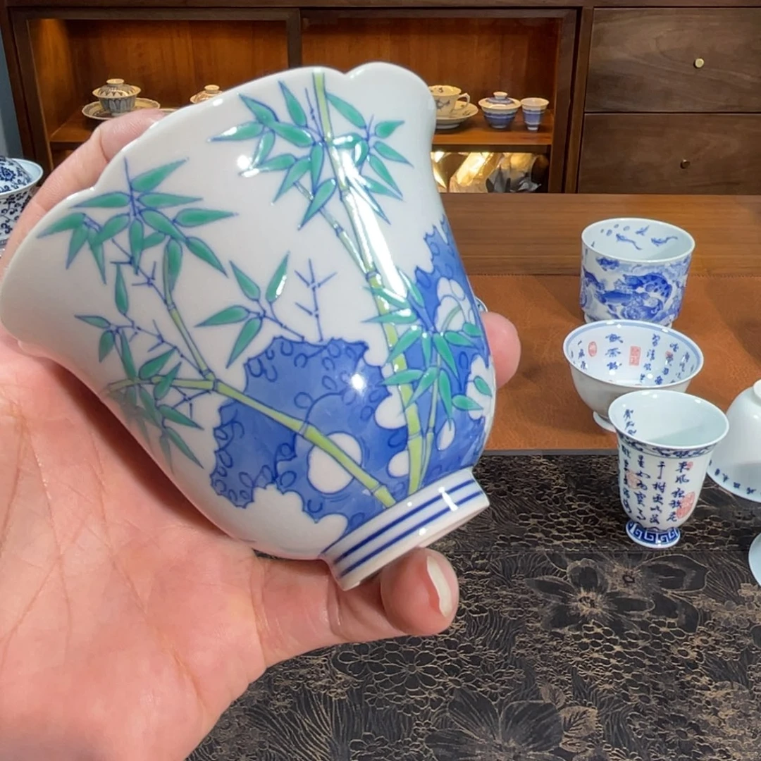 我**看斗彩雅竹盖碗