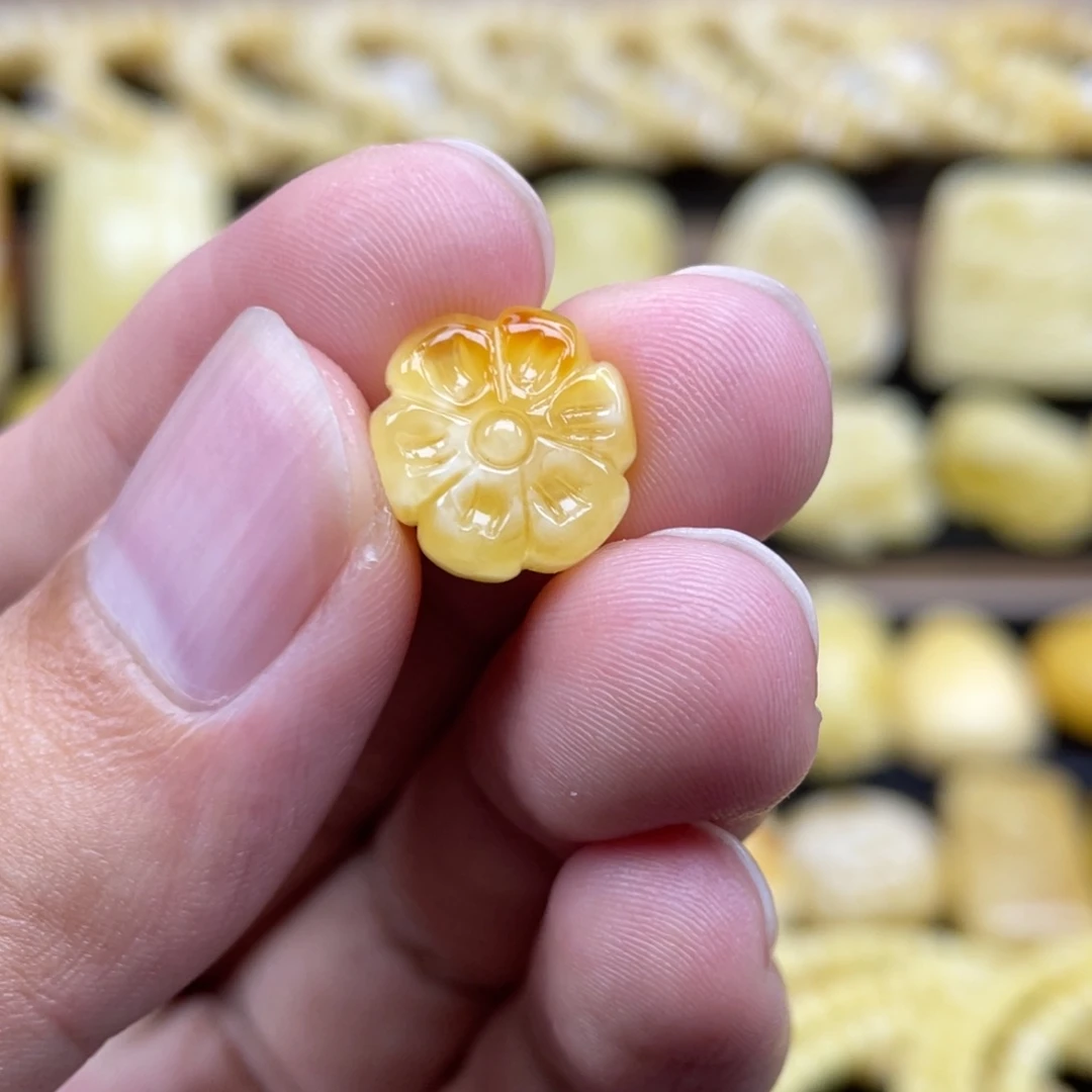 琥珀未镶嵌裸石琥珀蜜蜡