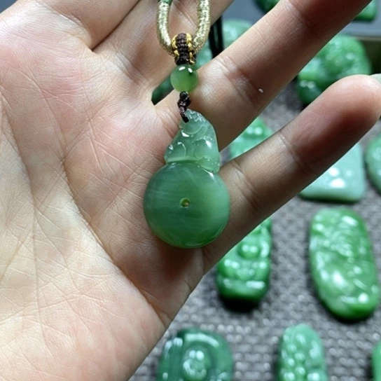 【闪购商品】颈饰未镶嵌和田玉