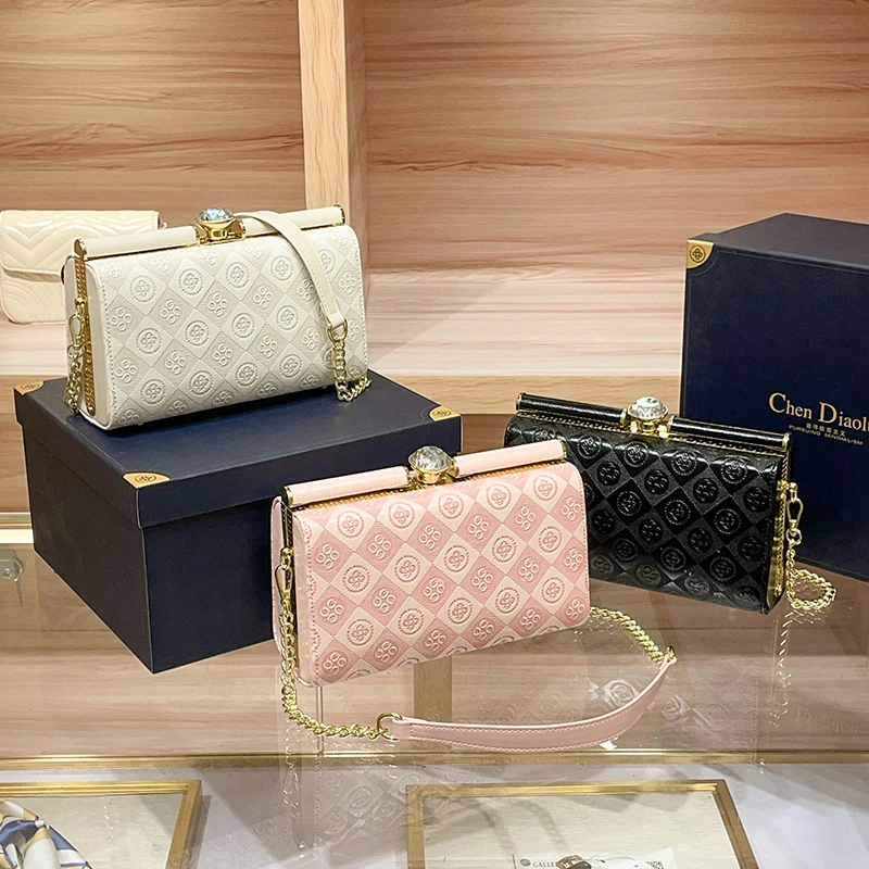 香港轻奢包女式25新款小香风菱格包牛皮新压文单肩斜挎链条腋下包