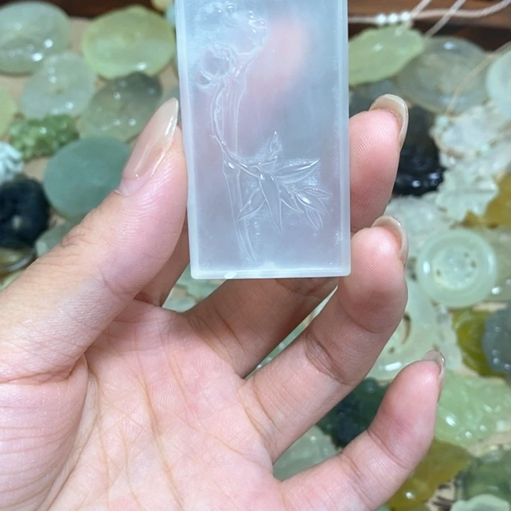 合金岫玉颈饰吊坠