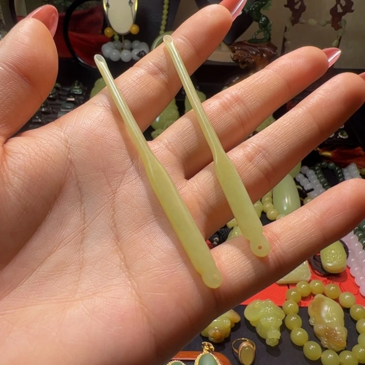 和田玉（黄玉）颈饰未镶嵌