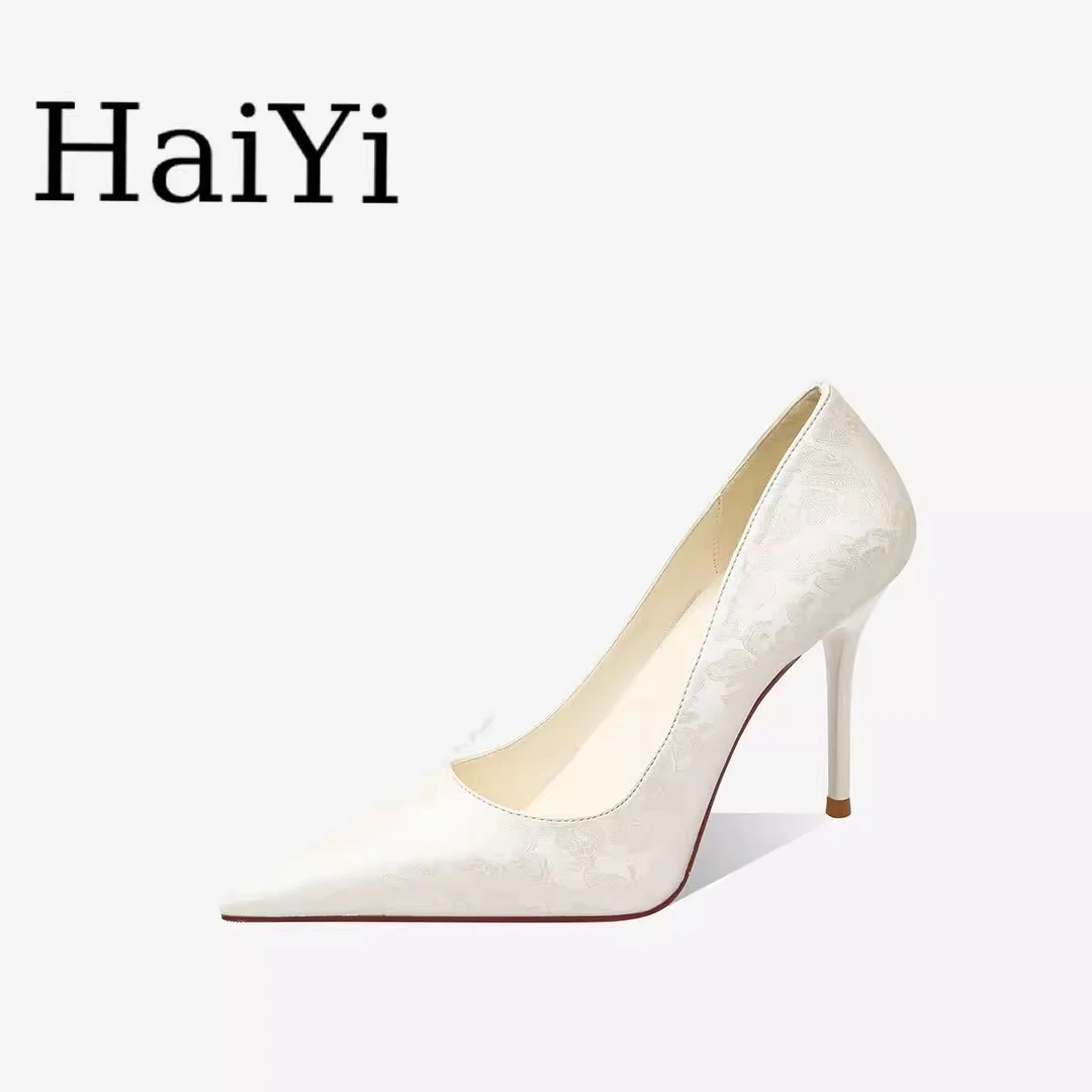 2025新款今年流行女高跟鞋女气质高级不累脚姐感高跟鞋国风刺绣夏