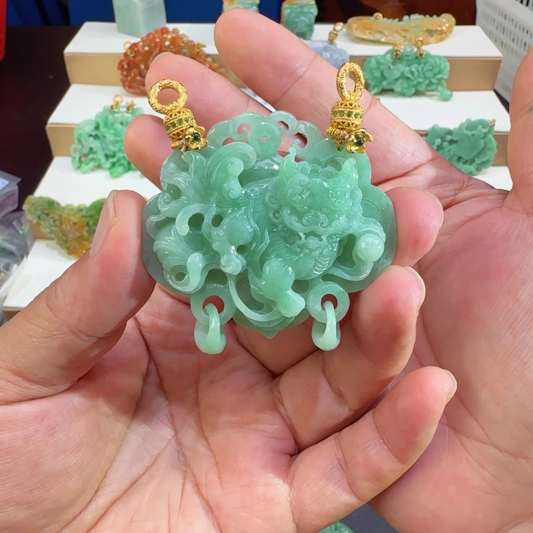 定制翡翠未镶嵌翡翠
