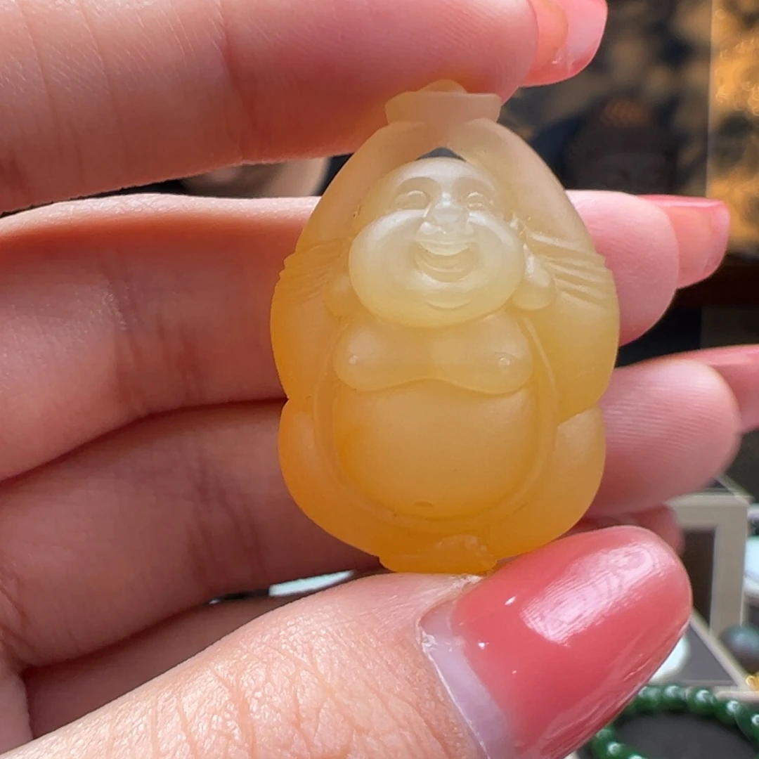 石英质玉未镶嵌颈饰缅黄佛公