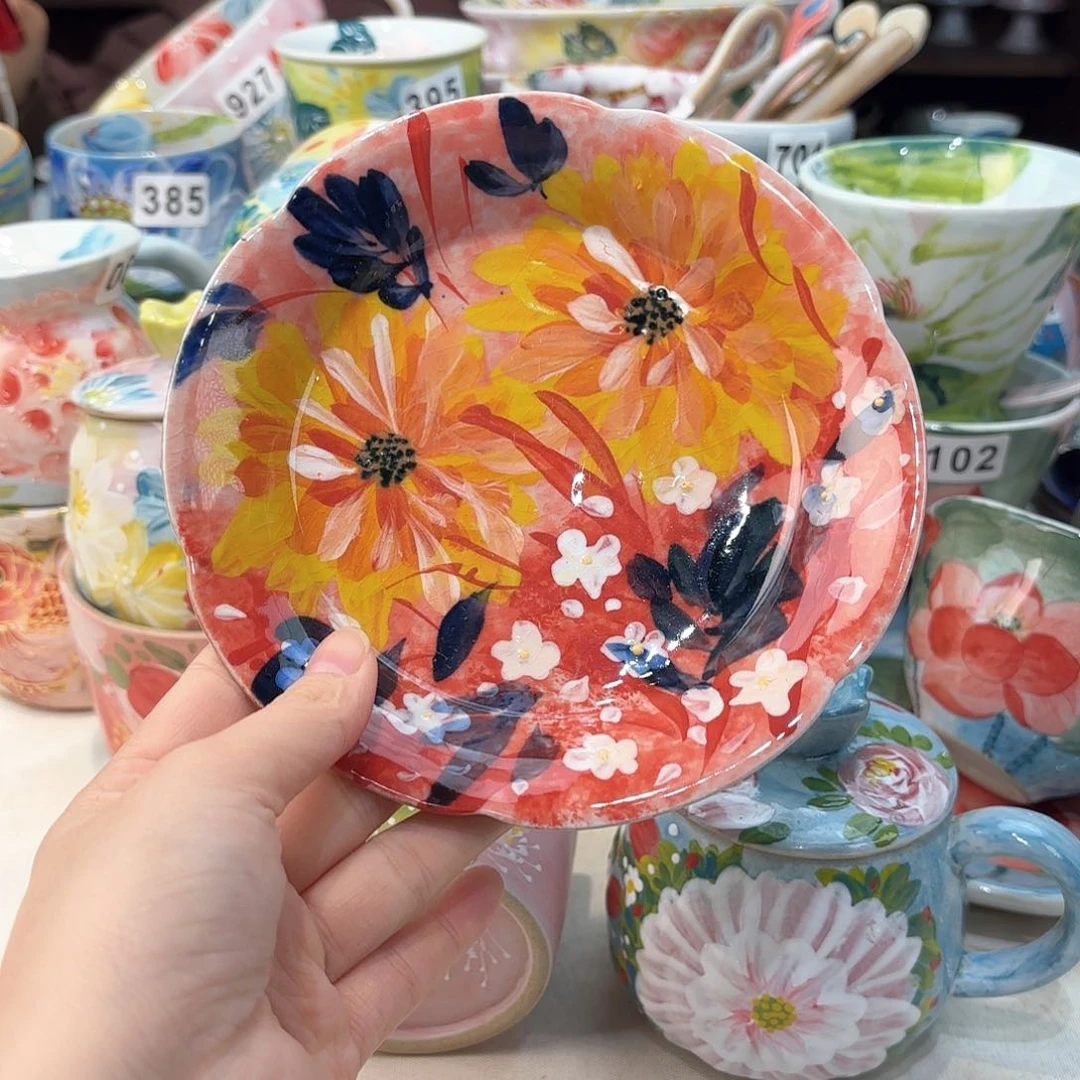 瓷片兔兔好可爱呀