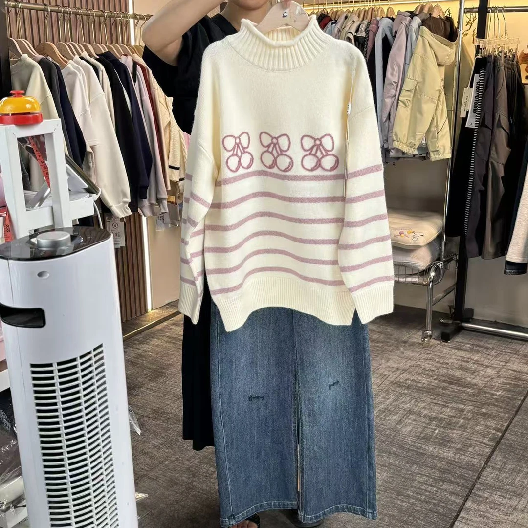 1052 秋冬款樱桃条纹中高领毛衣