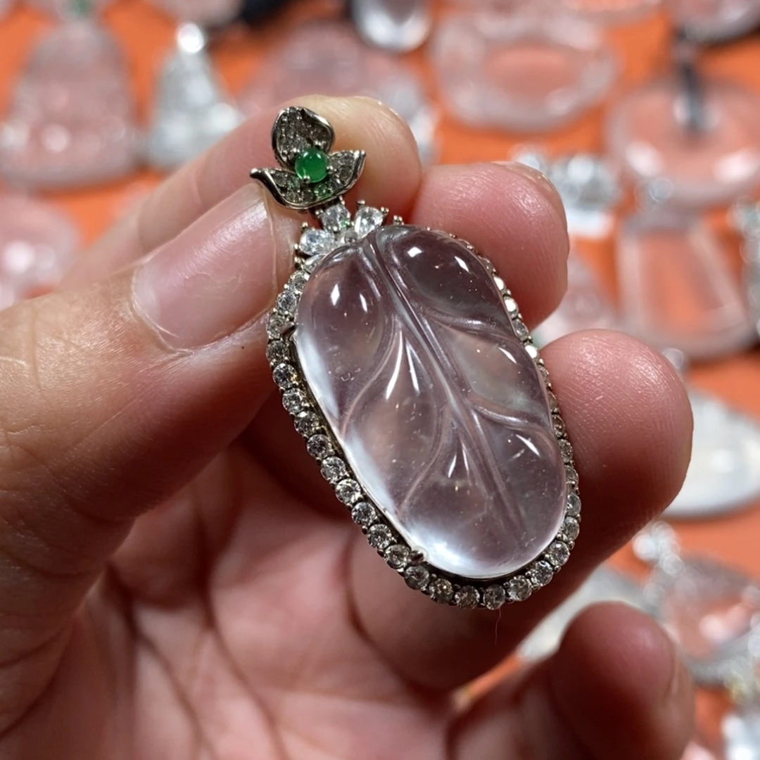 石英质玉银S925镶嵌颈饰叶子