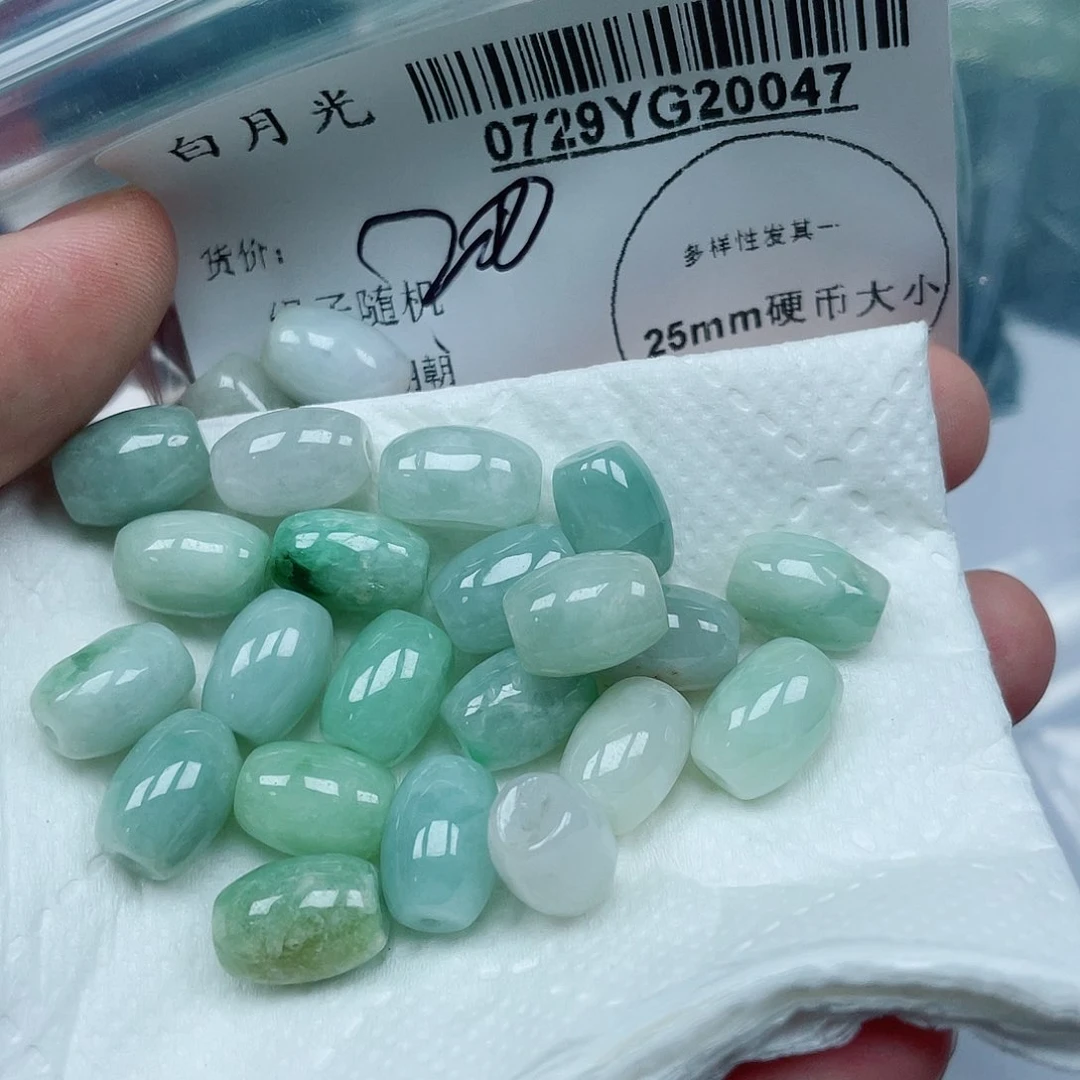 翡翠未镶嵌吊坠(不含链)多样性