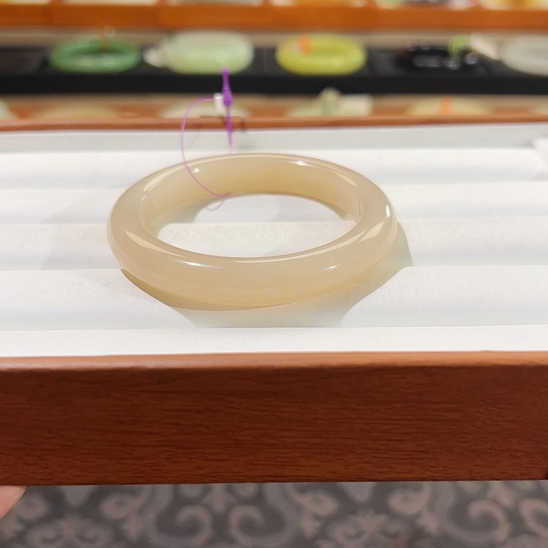 和田玉手镯未镶嵌  【红粉】22800同色