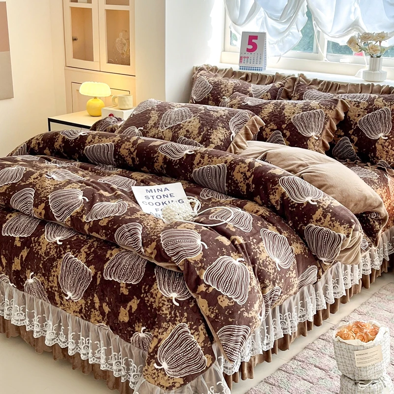 冬季加厚保暖夹棉床盖四件套公主风蕾丝花边床罩床裙牛奶绒三件套