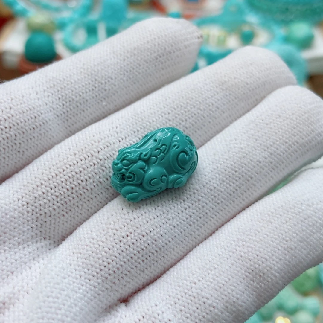 绿松石未镶嵌貔貅