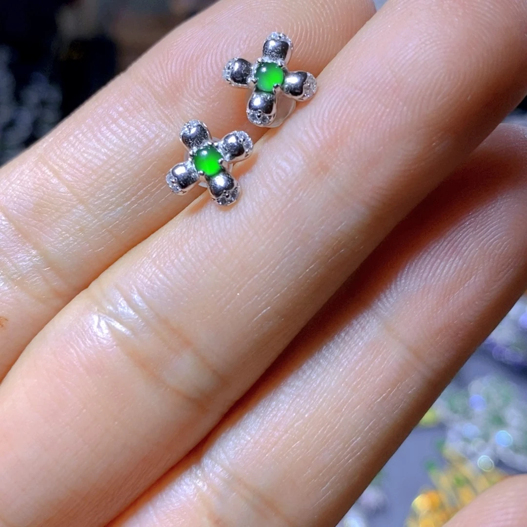 翡翠颈饰银S925镶嵌天然翡翠