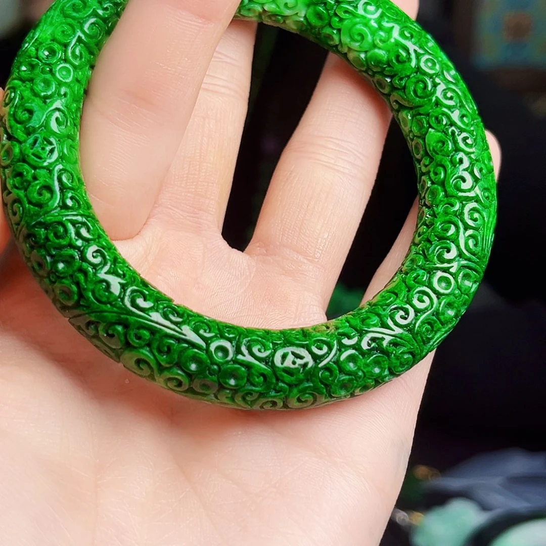 颈饰未镶嵌翡翠多样性