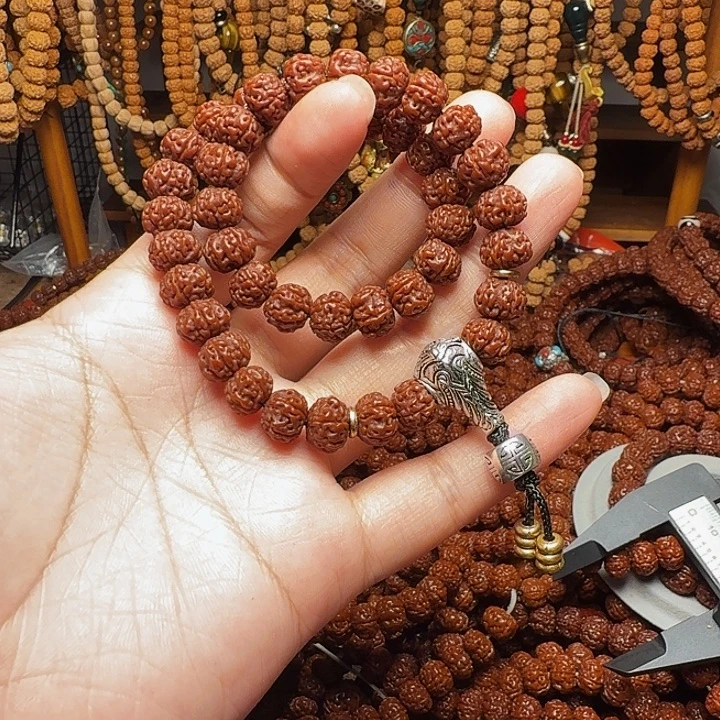 给***虾金刚菩提吊坠10mm手持