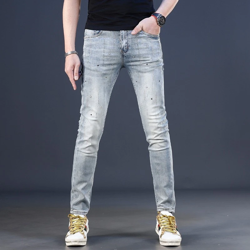 浅蓝色时尚烫钻牛仔裤男夏季春秋款修身小脚显瘦弹力牛仔长裤子百