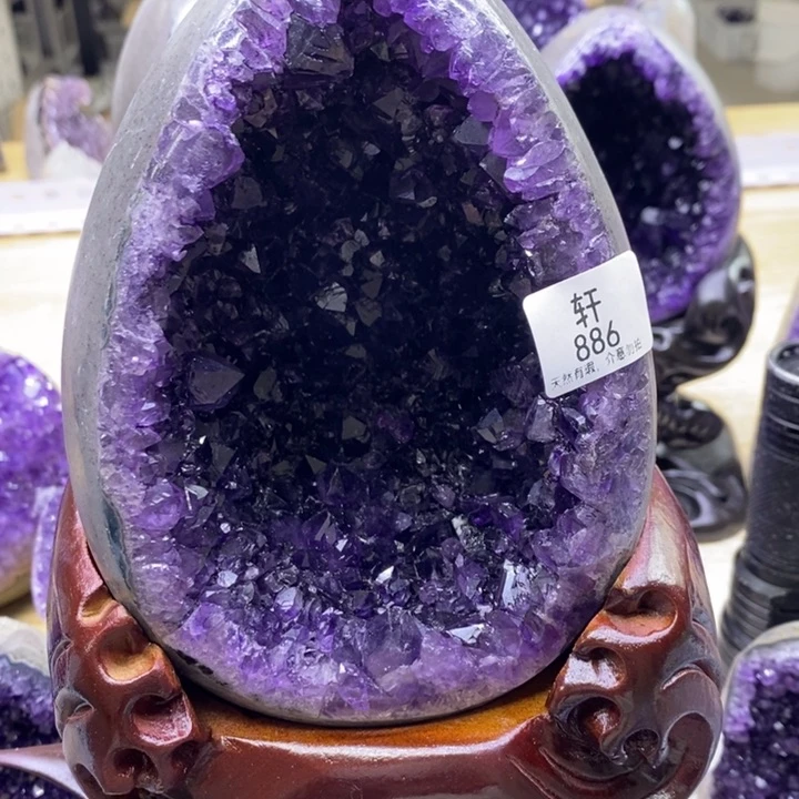 未镶嵌紫晶大型摆件（非配饰）邱*语