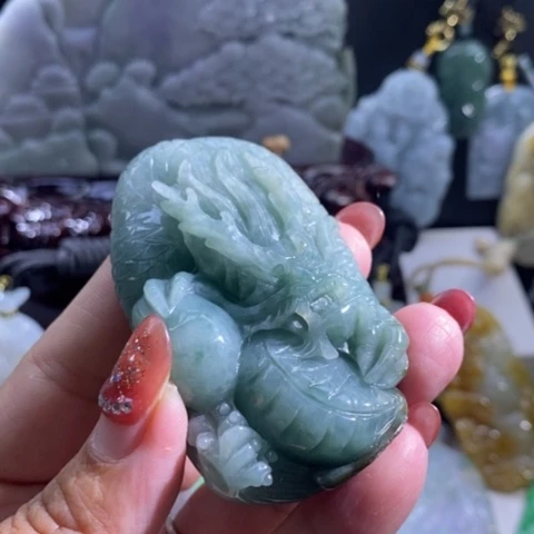【闪购商品】颈饰未镶嵌翡翠龙牌
