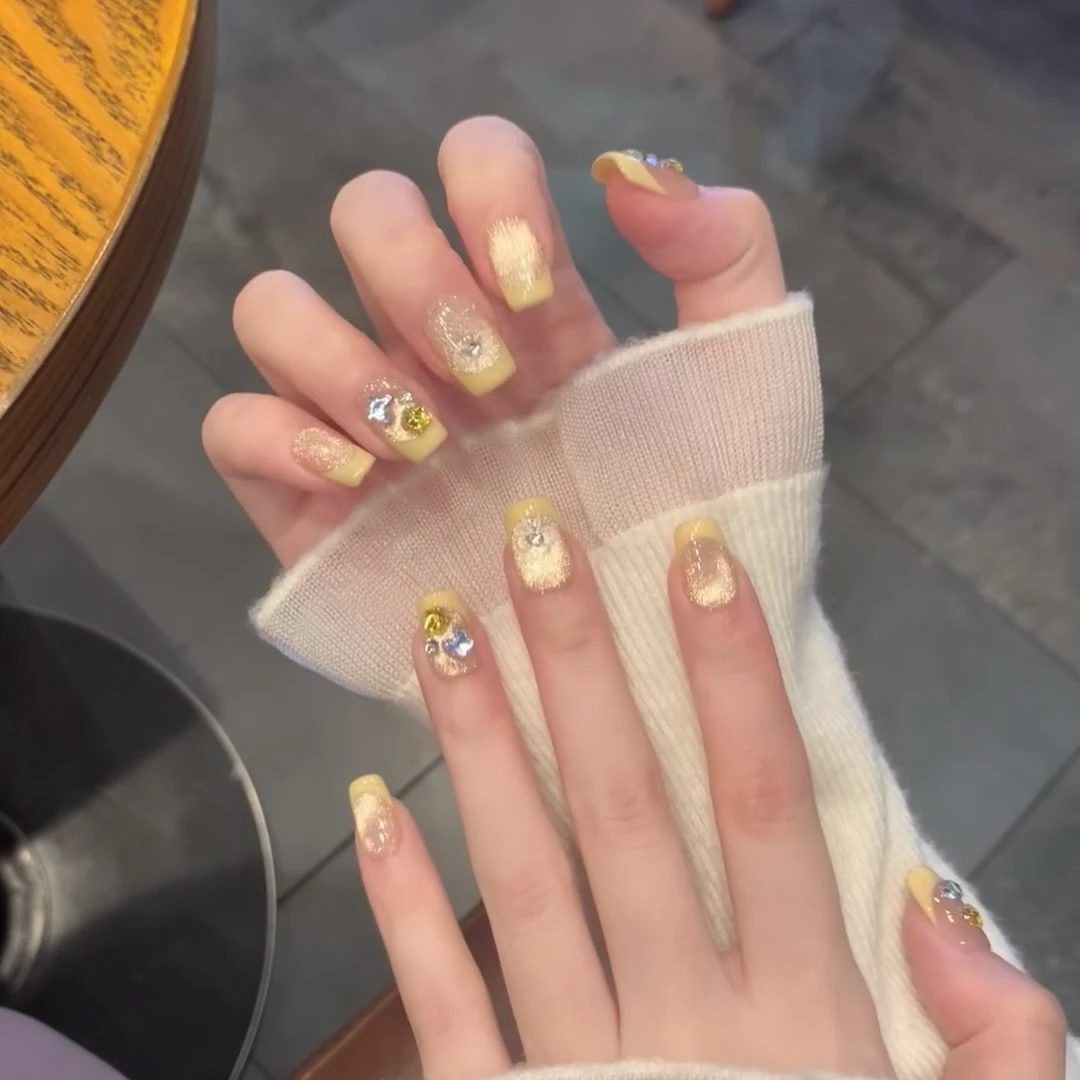 橘子气泡显白玻璃珠手工穿戴甲法式美甲小短甲高级ins气质假指甲