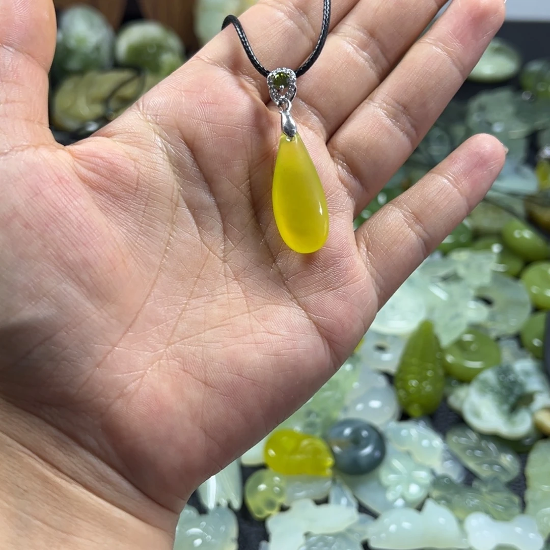 岫玉未镶嵌吊坠(不含链)