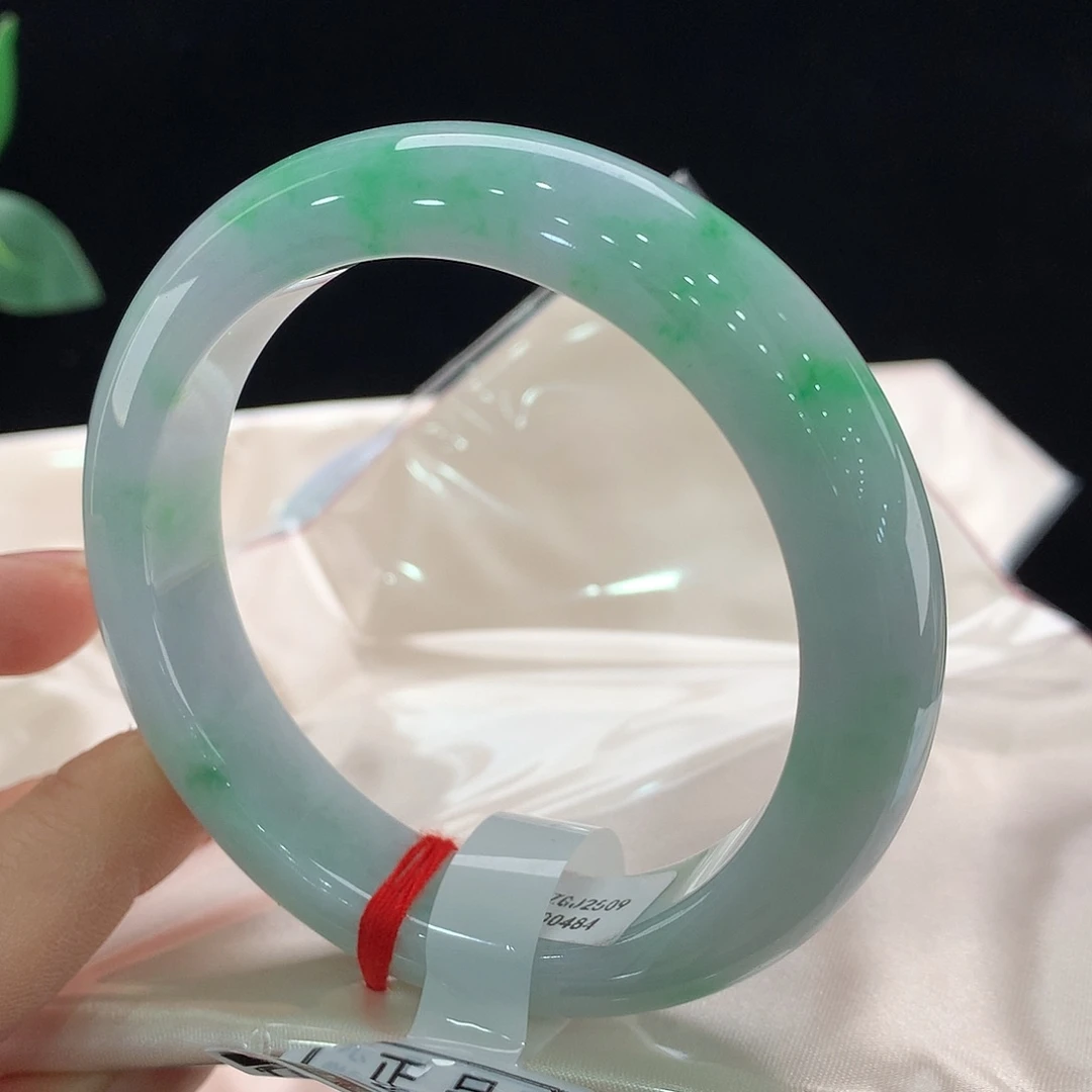 翡翠未镶嵌手镯0484