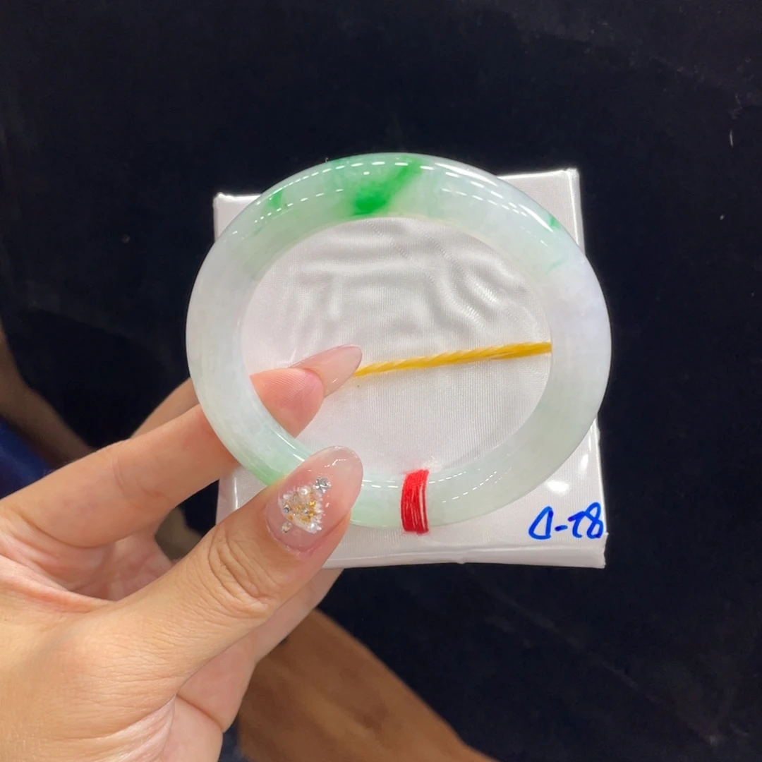 翡翠未镶嵌手镯17号 54圆条阳春白雪