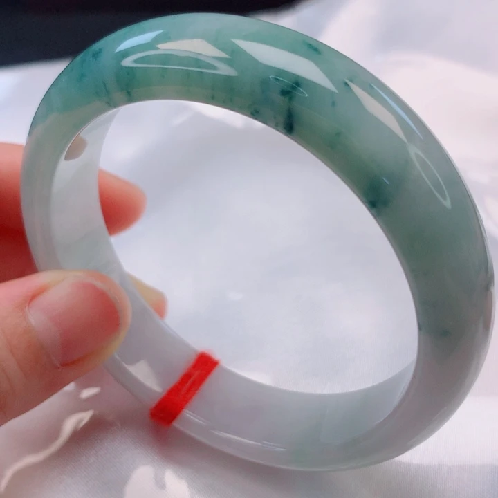 翡翠手镯未镶嵌58。59