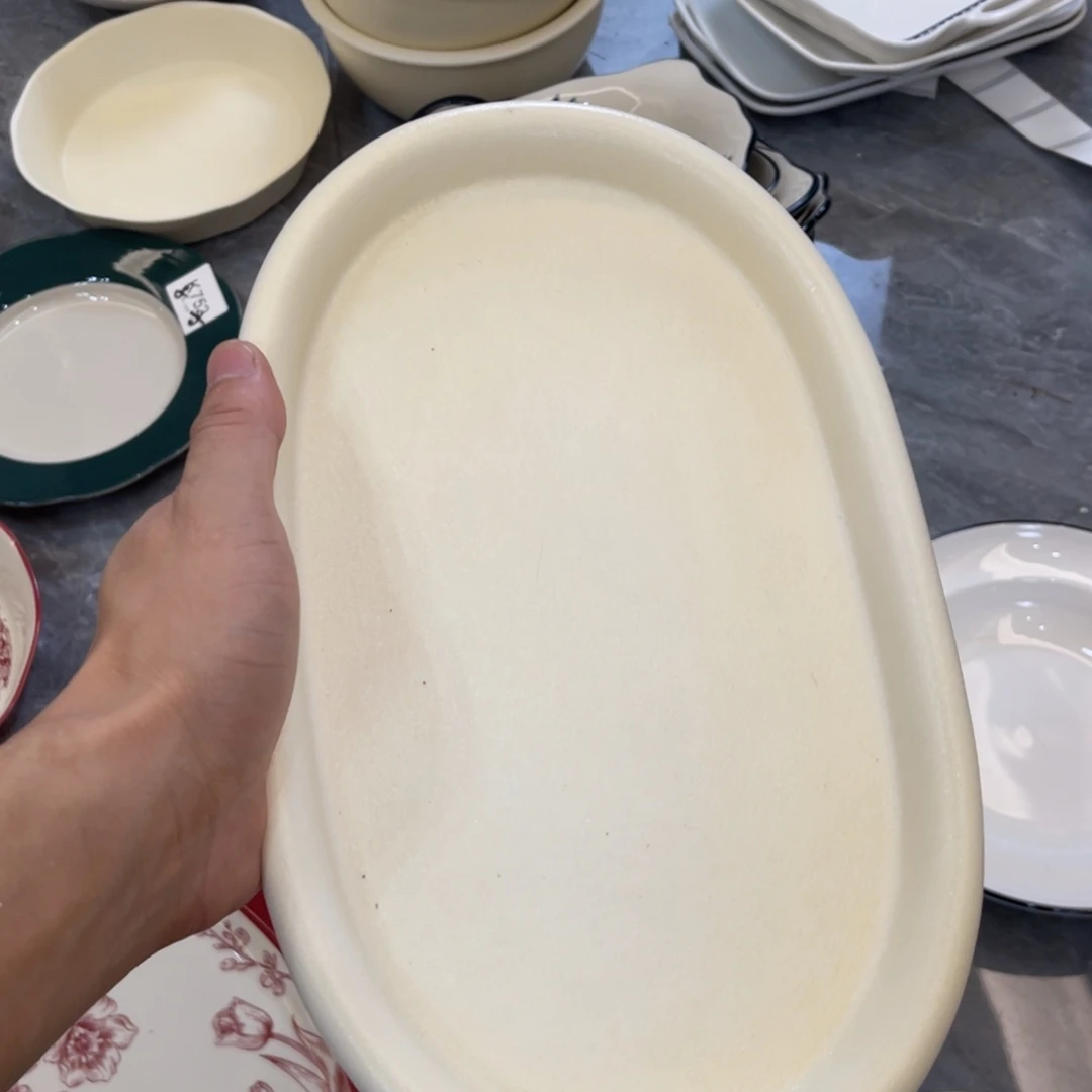 陶瓷微瑕餐具介意勿拍，满18飞！