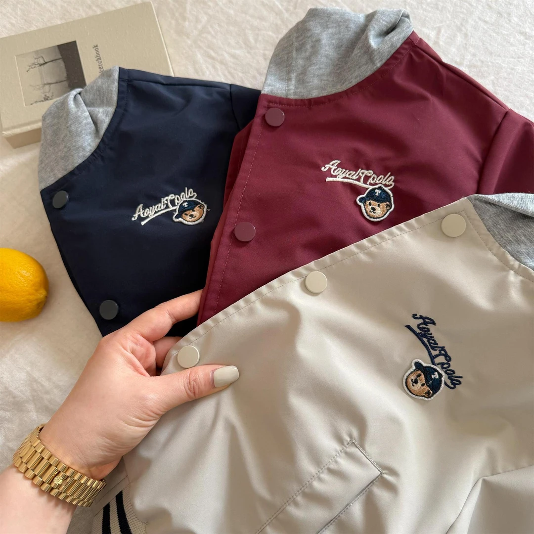 儿童外套2025春季新品男女童刺绣小熊夹克宝宝假两件外套潮