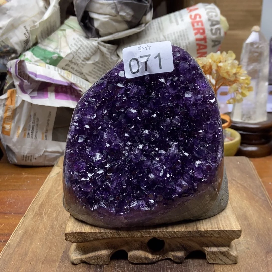 紫晶天然水晶摆件未镶嵌