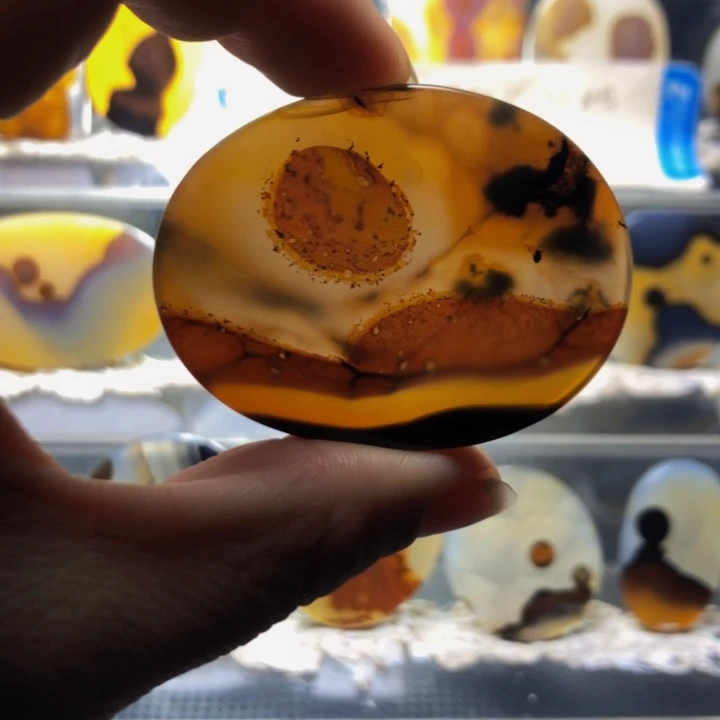 合金玛瑙/玉髓珠宝奇石68