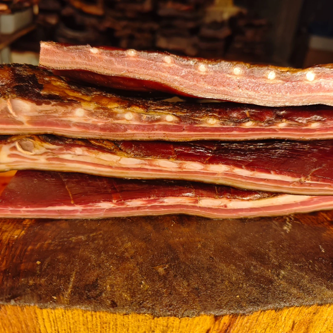 【正宗精品脆骨腊肉】直播间同等品质，按重量发，有小块添称介意勿拍