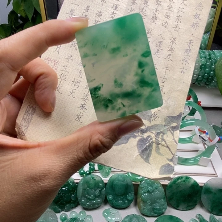 懂***颈饰未镶嵌石英质玉