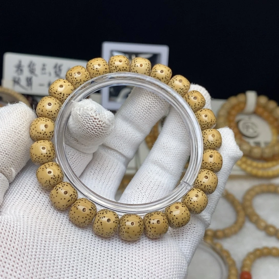 手串星月菩提1号原白鸡油黄10✖️9月留白福利
