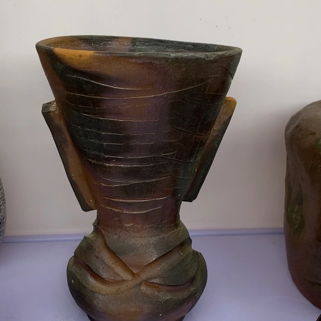 瓷片花器hi哈哈哈哈哈